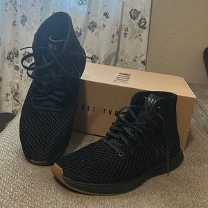 Mens NOBULL Project Black HiTop Mesh Runner size 10.5